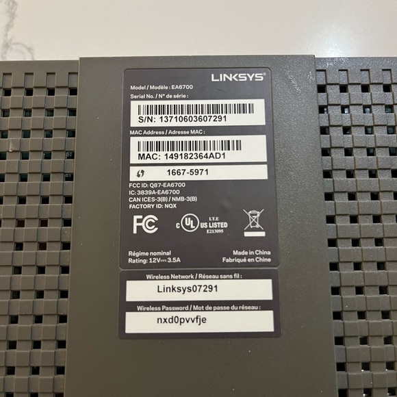 Linksys EA6700 Router - Picture 3 of 6